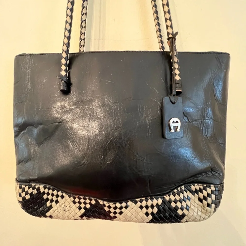 Vintage Etienne Aigner Black White Leather Handbag - Picture 2 of 10